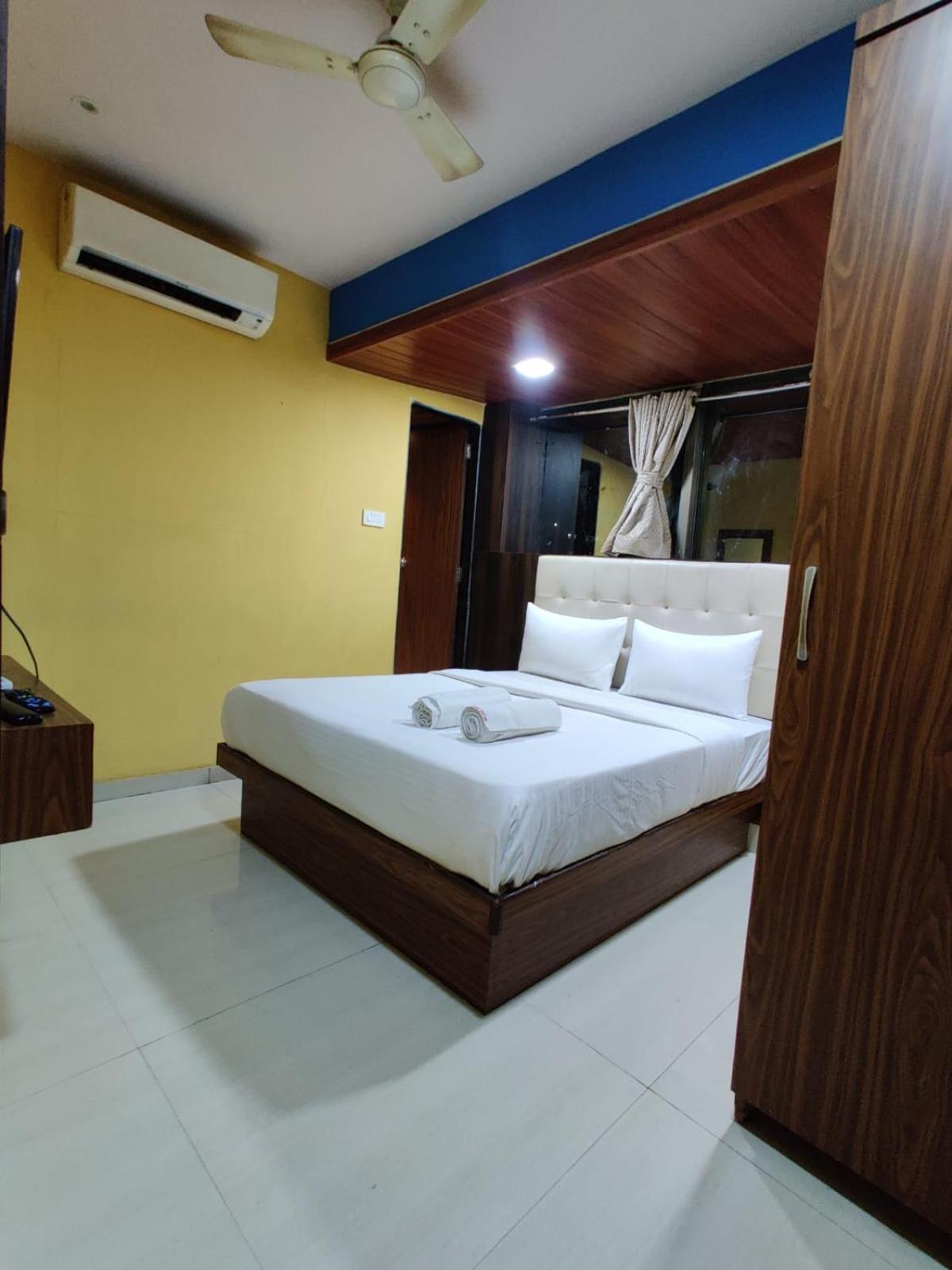 Hotel Artusinn Midc Andheri East Мумбай Екстериор снимка