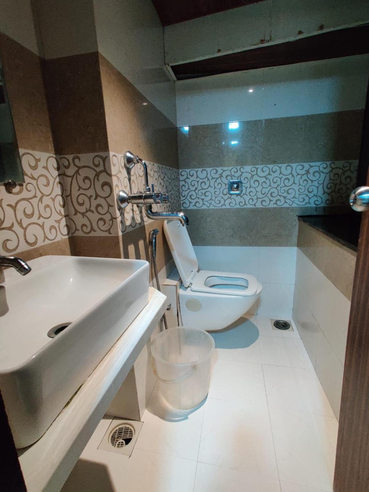 Hotel Artusinn Midc Andheri East Мумбай Екстериор снимка