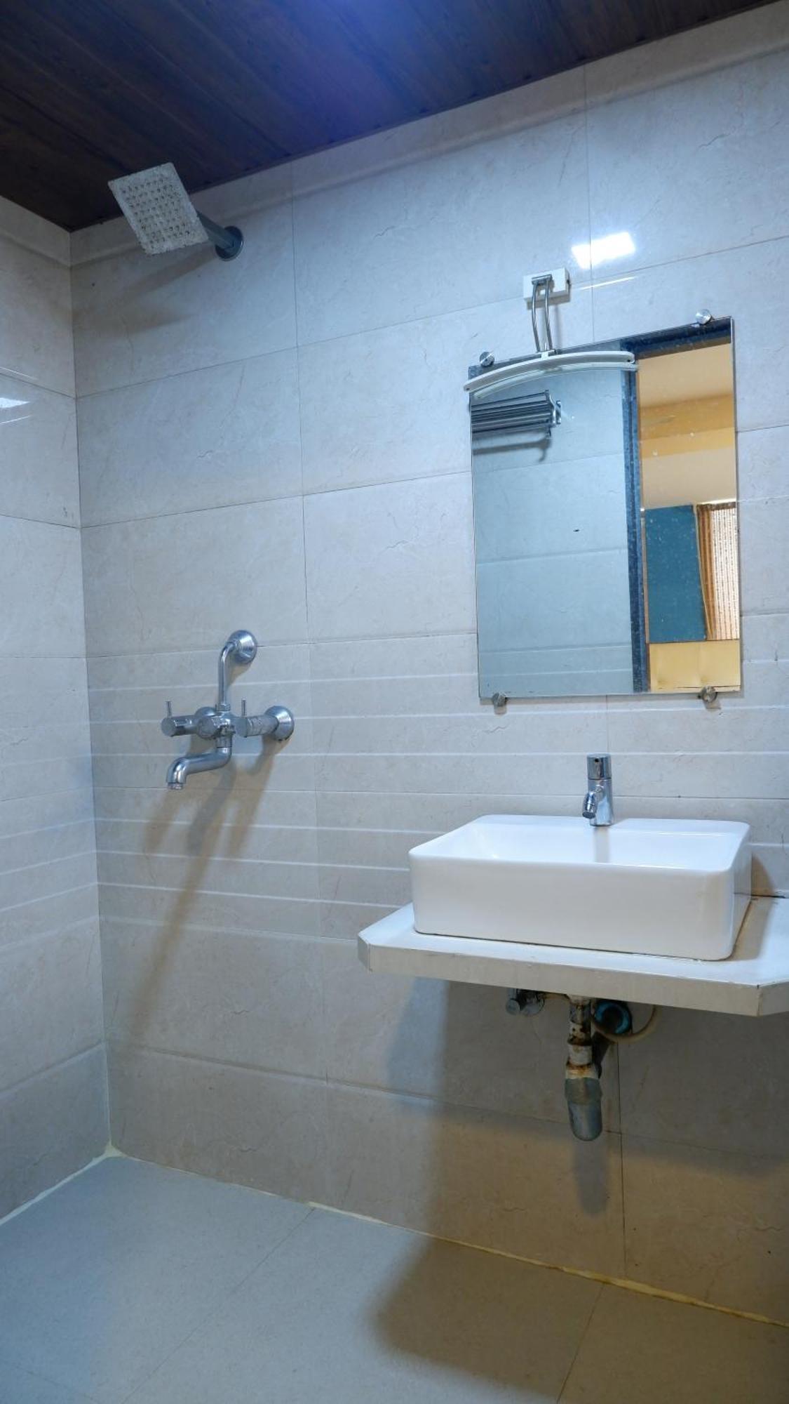 Hotel Artusinn Midc Andheri East Мумбай Екстериор снимка