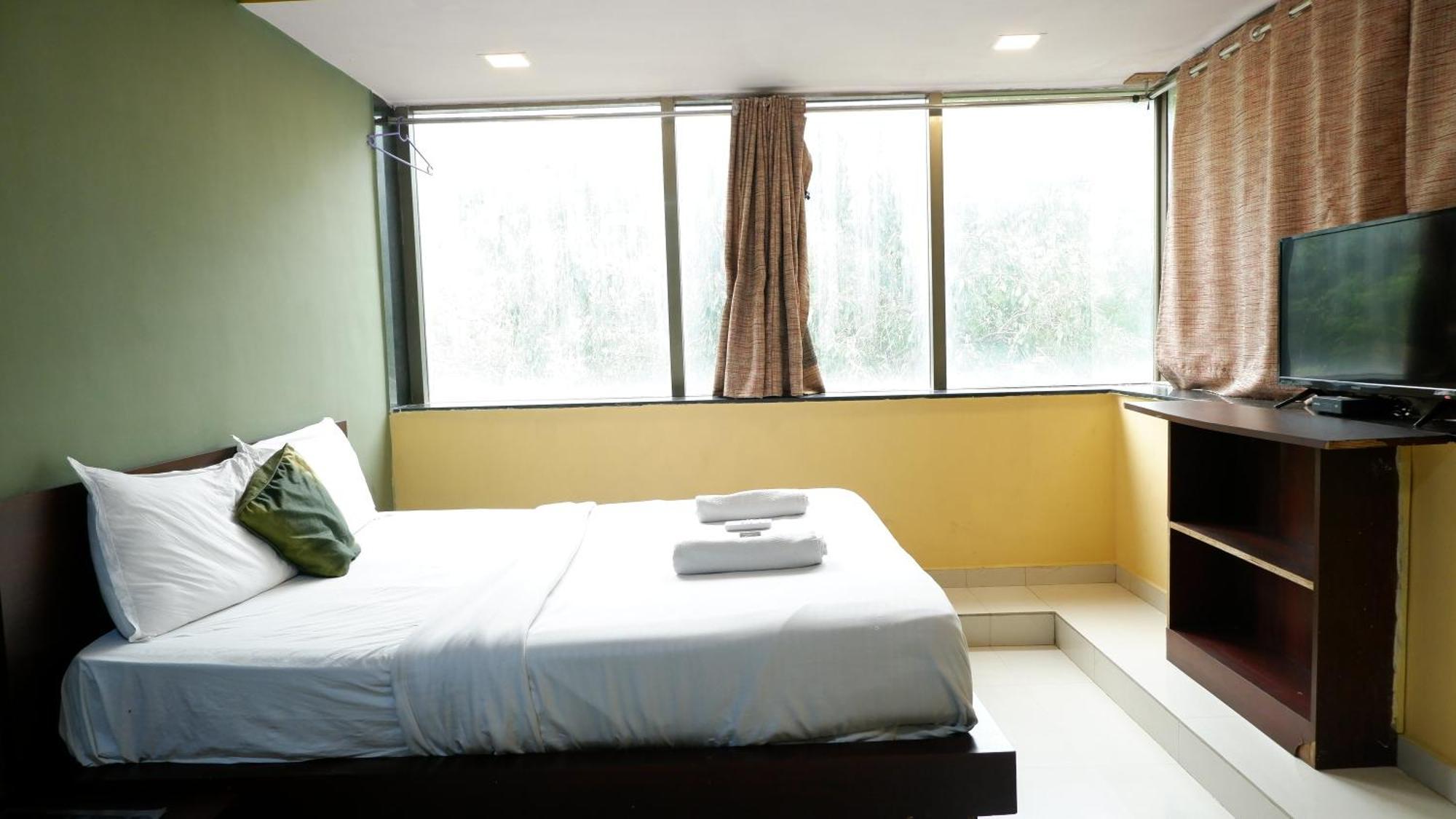 Hotel Artusinn Midc Andheri East Мумбай Екстериор снимка